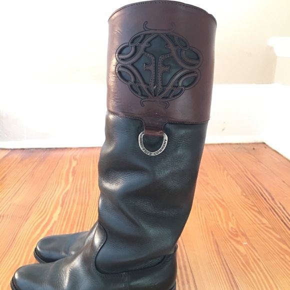 Boots - Picture 2 of 6